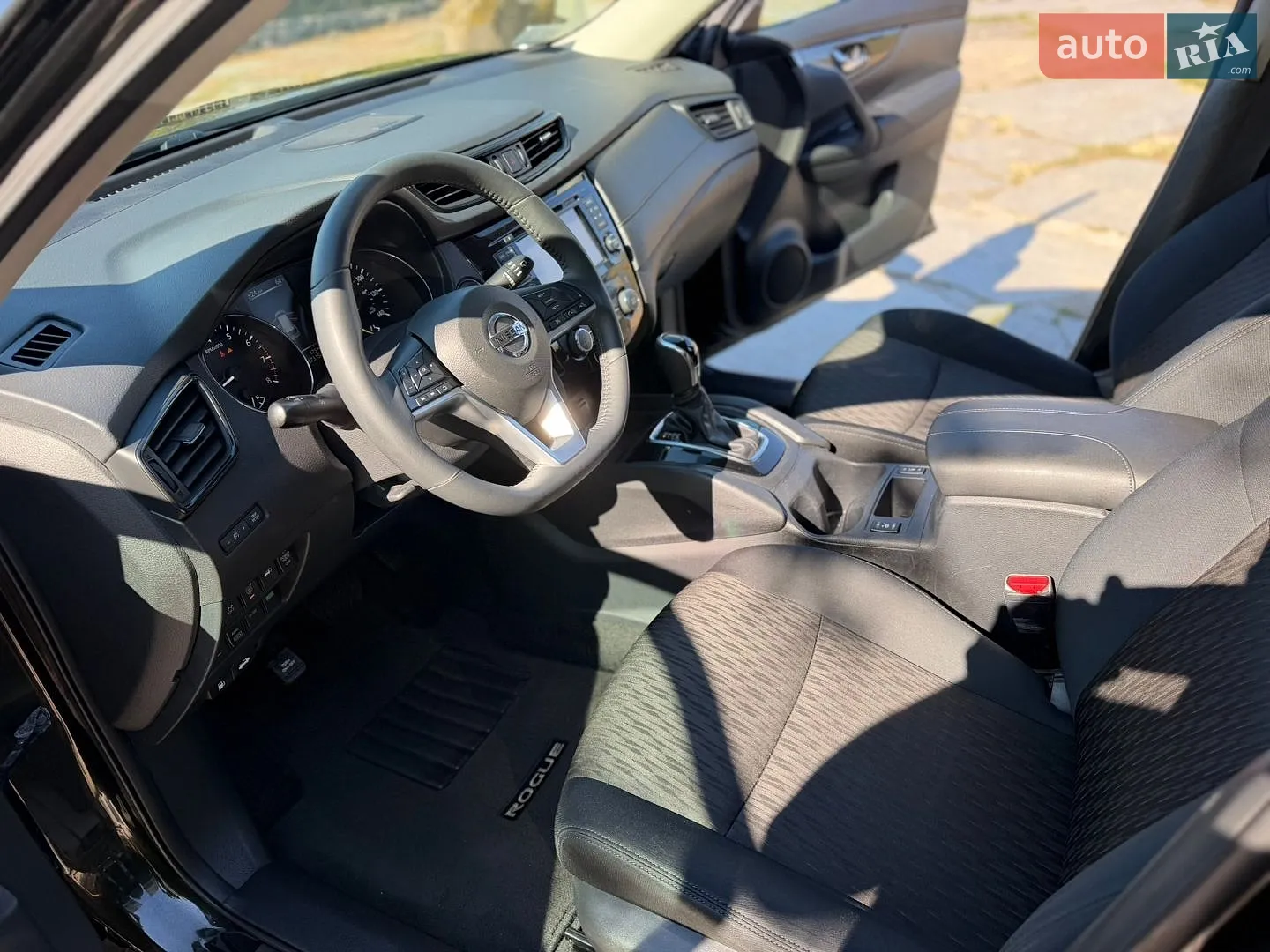 2017 Nissan Rogue - мініатюра 31