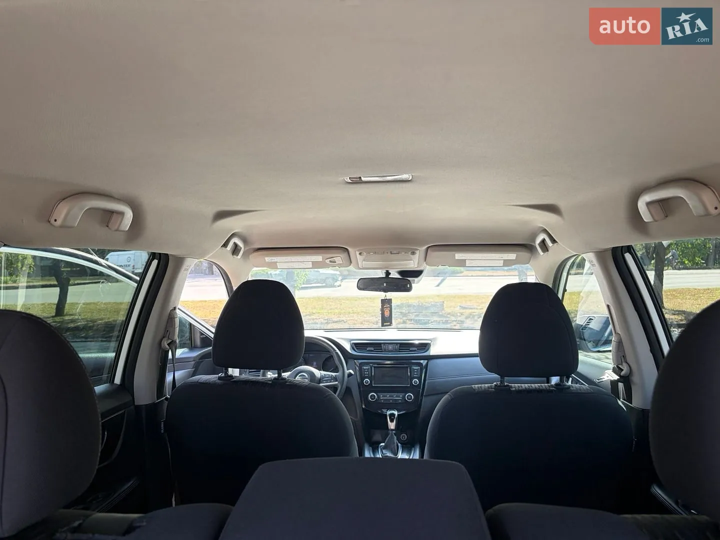 2019 Nissan Rogue - мініатюра 15