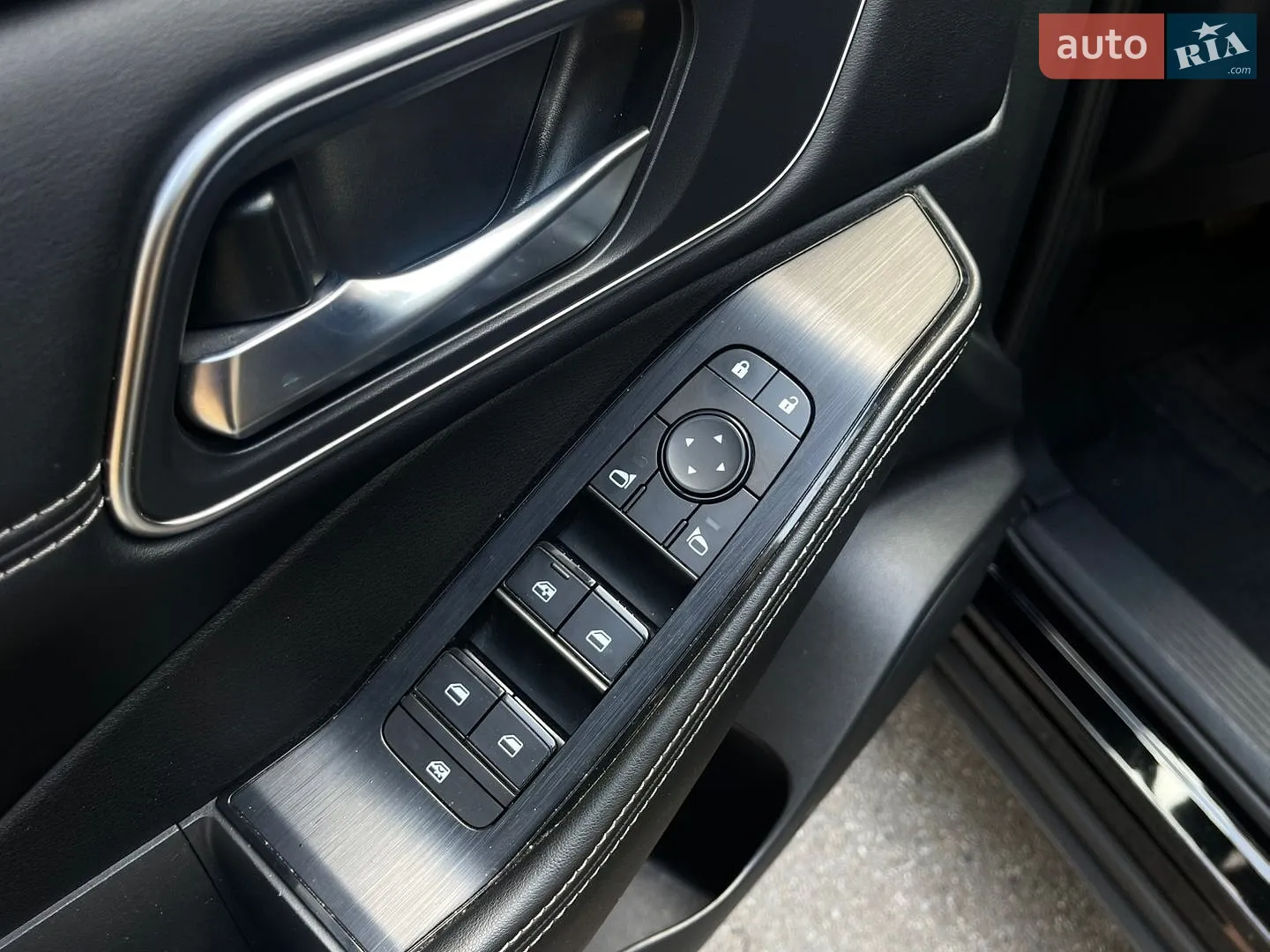 2021 Nissan Rogue - мініатюра 20