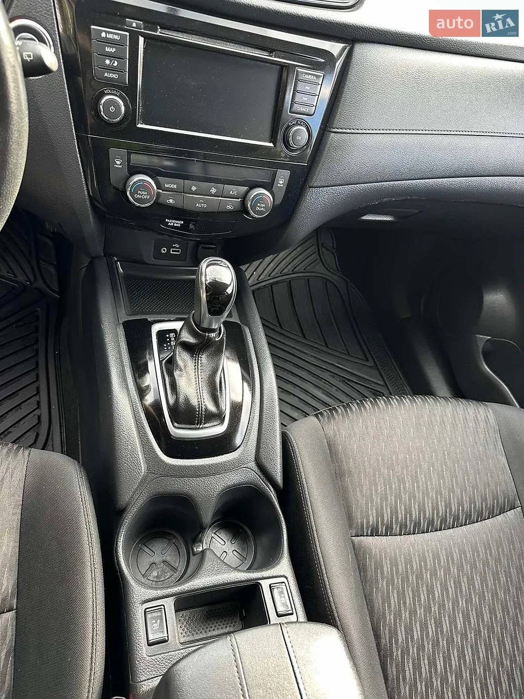 2018 Nissan Rogue - мініатюра 21