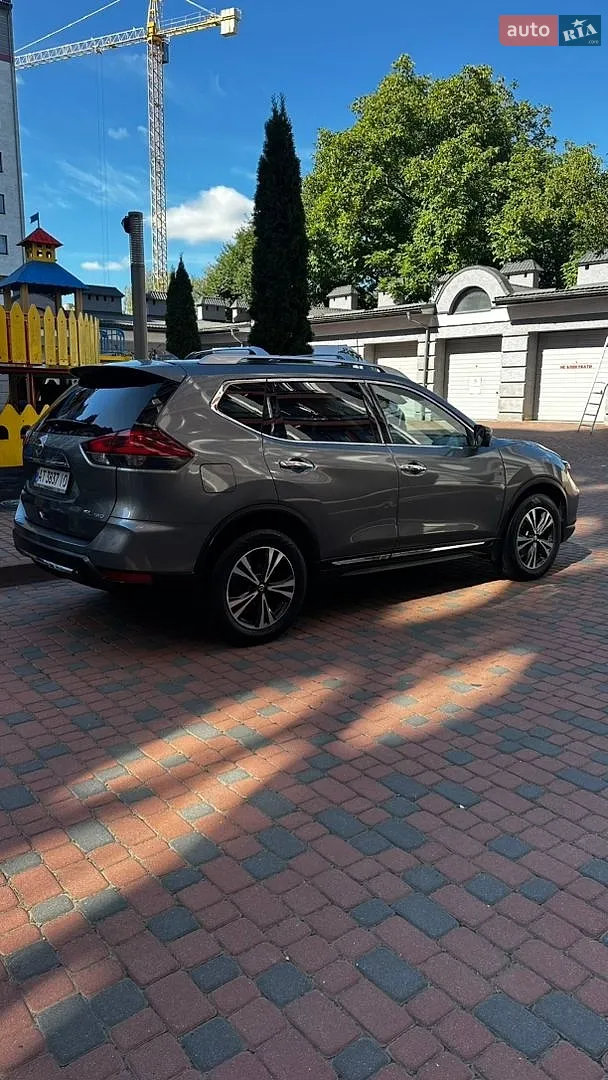 2017 Nissan Rogue - мініатюра 2