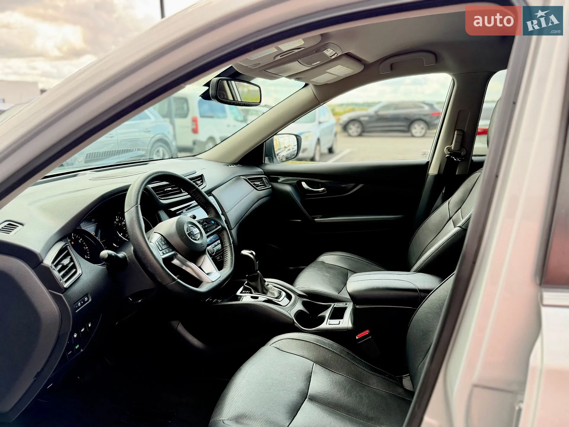 2019 Nissan Rogue - мініатюра 9