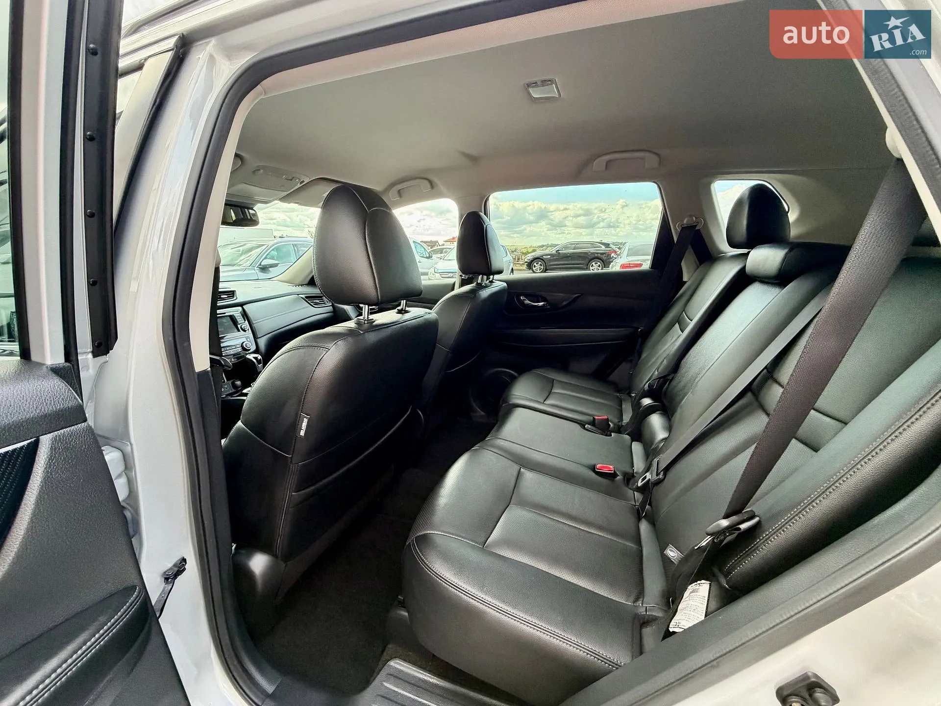 2019 Nissan Rogue - мініатюра 15