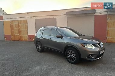 Внедорожник / Кроссовер Nissan Rogue 2016 в Харькове