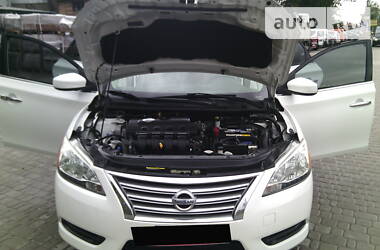 Седан Nissan Sentra 2013 в Ровно