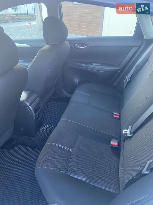 Седан Nissan Sentra 2018 в Києві