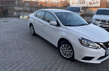 Седан Nissan Sentra 2018 в Житомире