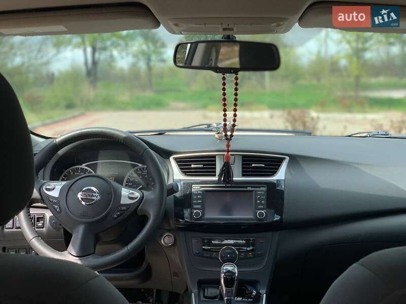 Седан Nissan Sentra 2017 в Запоріжжі