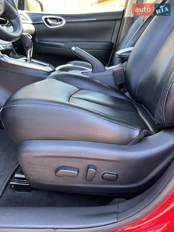 Седан Nissan Sentra 2016 в Луцьку