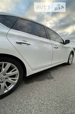 Седан Nissan Sentra 2015 в Чернигове