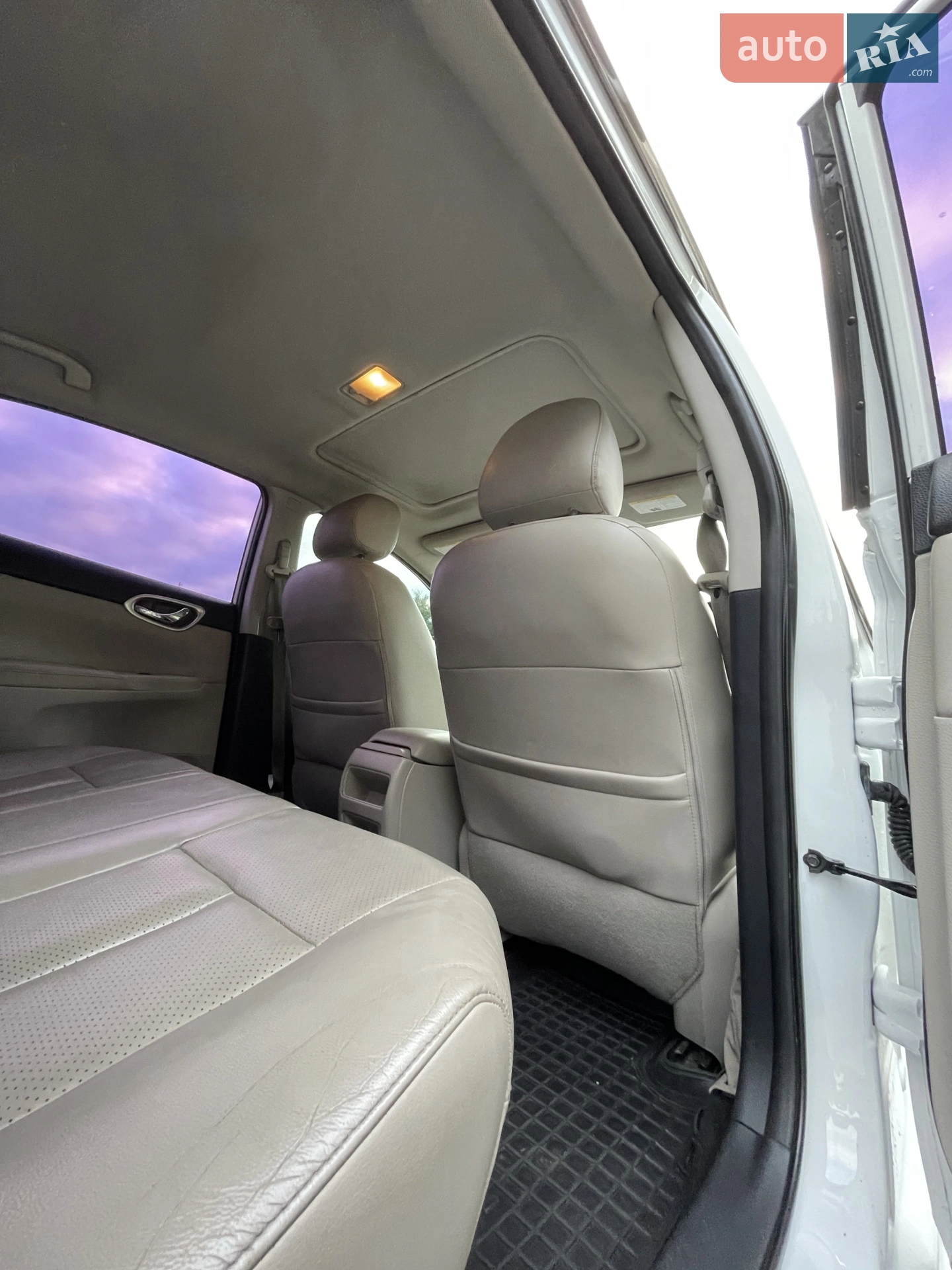 2015 Nissan Sentra - мініатюра 40