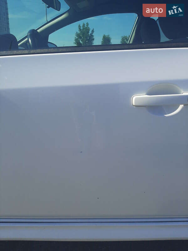Седан Nissan Sentra 2011 в Черкасах