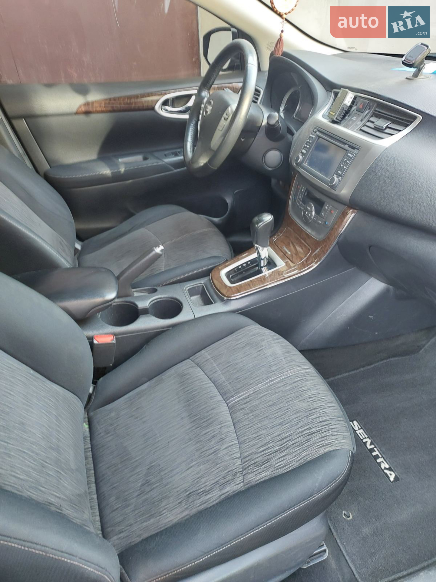 2014 Nissan Sentra - мініатюра 11