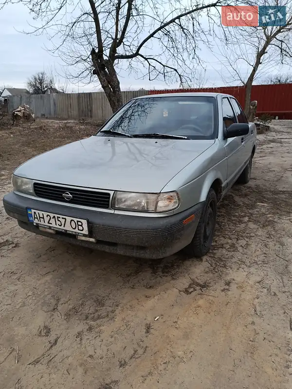 Седан Nissan Sentra 1993 в 