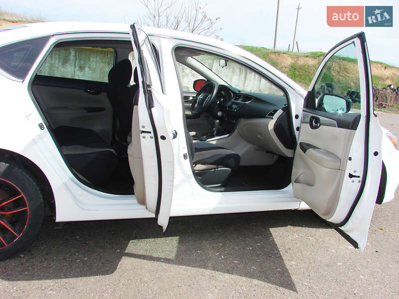 Седан Nissan Sentra 2016 в Одесі