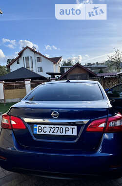 Седан Nissan Sentra 2016 в Львове