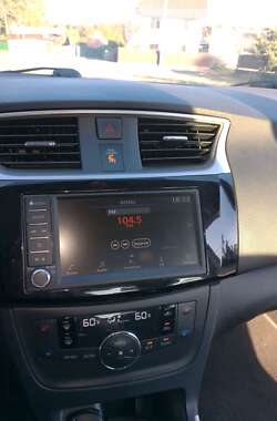 Седан Nissan Sentra 2019 в Житомире