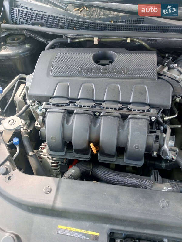 Седан Nissan Sentra 2018 в Романіву