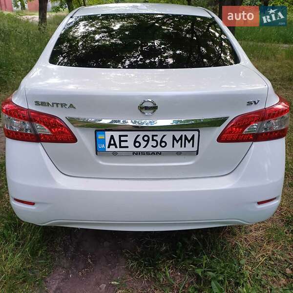 Седан Nissan Sentra 2015 в Дніпрі