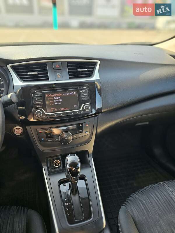 Седан Nissan Sentra 2018 в Рівному