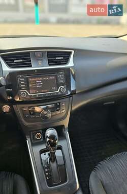 Седан Nissan Sentra 2018 в 
