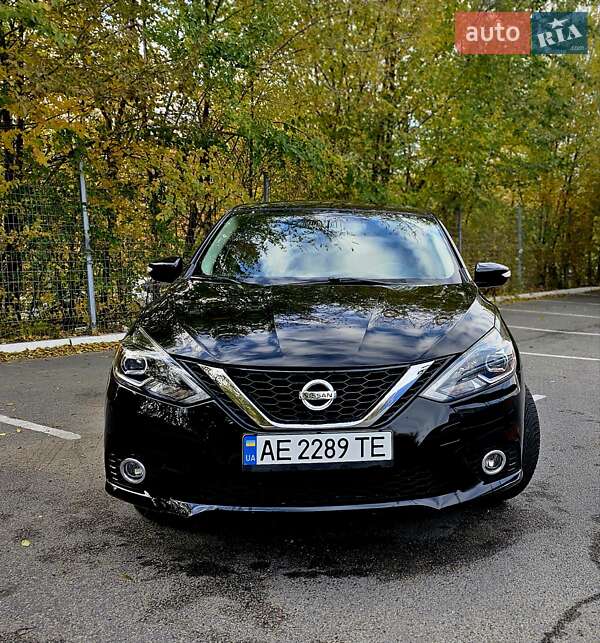 Седан Nissan Sentra 2017 в Днепре