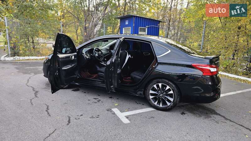 Седан Nissan Sentra 2017 в Днепре