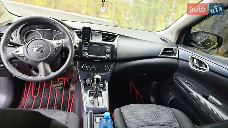 Седан Nissan Sentra 2017 в Днепре