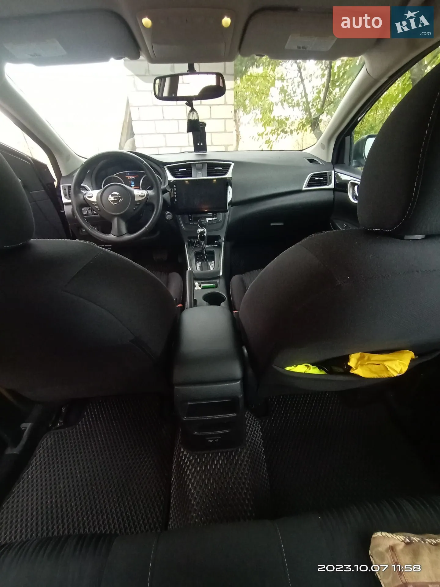 2019 Nissan Sentra - мініатюра 2