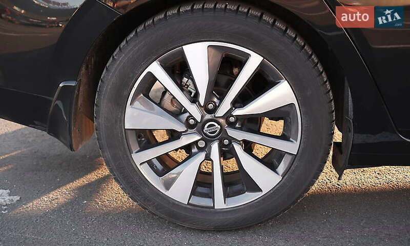 Седан Nissan Sentra 2020 в Луцке
