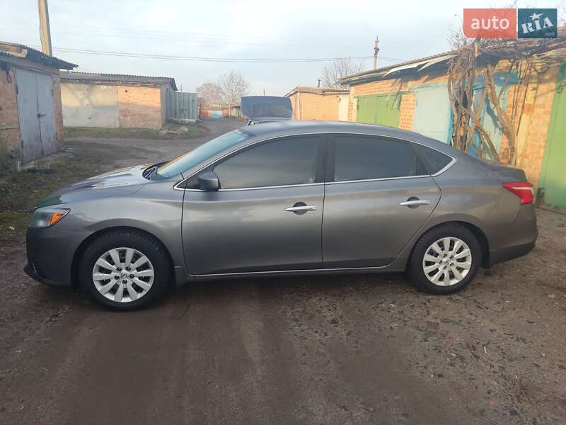 Седан Nissan Sentra 2018 в Кропивницком