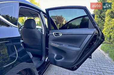 Седан Nissan Sentra 2017 в 