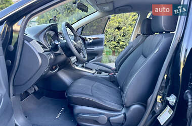 Седан Nissan Sentra 2017 в 