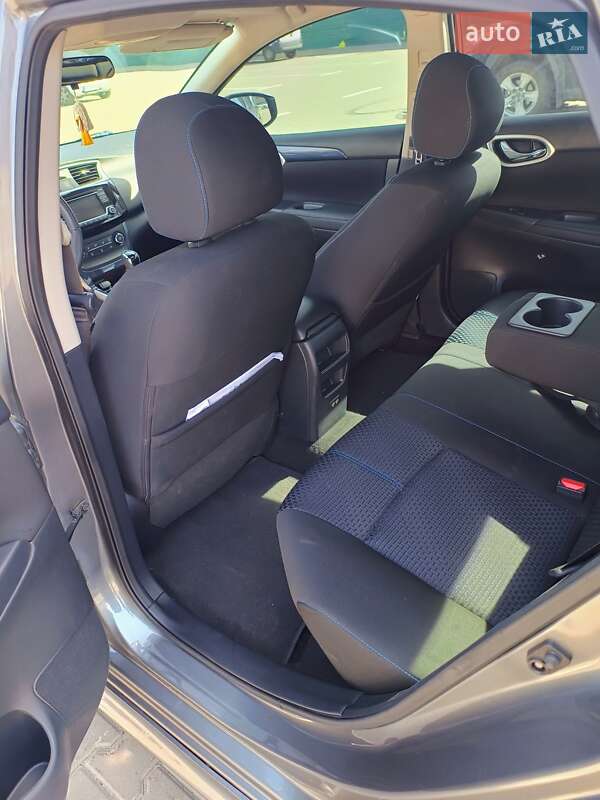Седан Nissan Sentra 2017 в Киеве фото 12 Седан Nissan Sentra 2017 в Киеве
