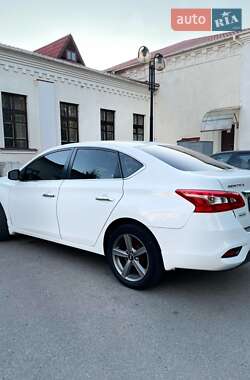 Седан Nissan Sentra 2017 в 