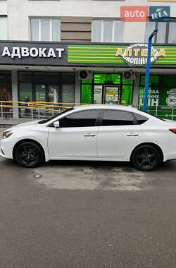 Седан Nissan Sentra 2016 в 