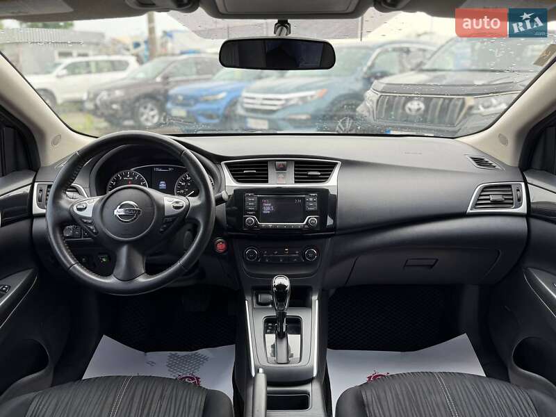 Седан Nissan Sentra 2016 в Киеве