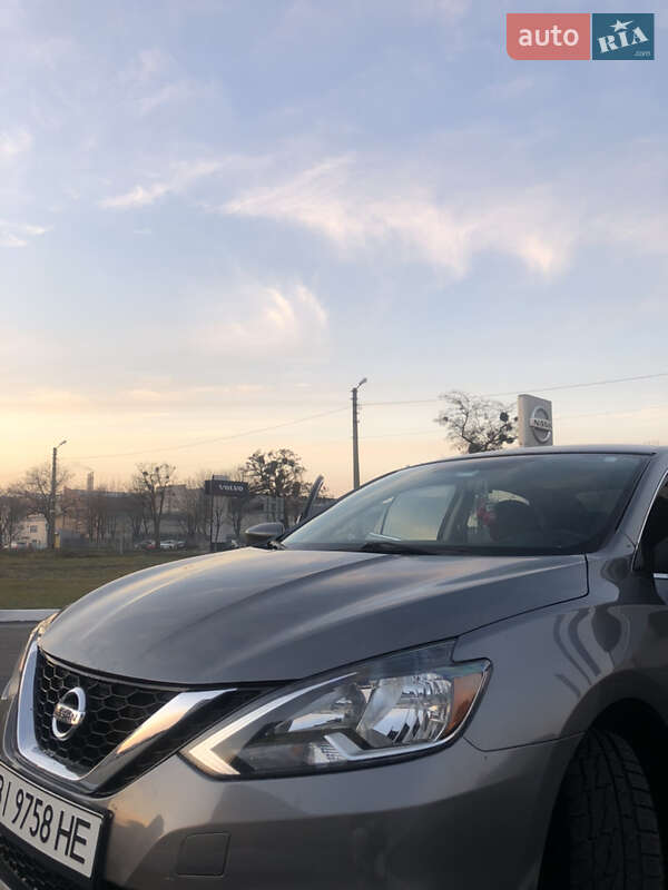 Седан Nissan Sentra 2017 в Полтаві