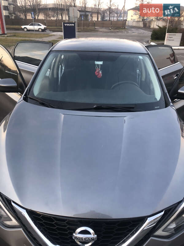 Седан Nissan Sentra 2017 в Полтаві