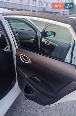 Седан Nissan Sentra 2015 в 