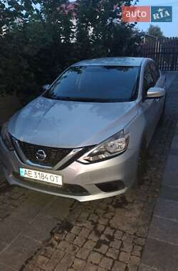 Седан Nissan Sentra 2017 в Дніпрі