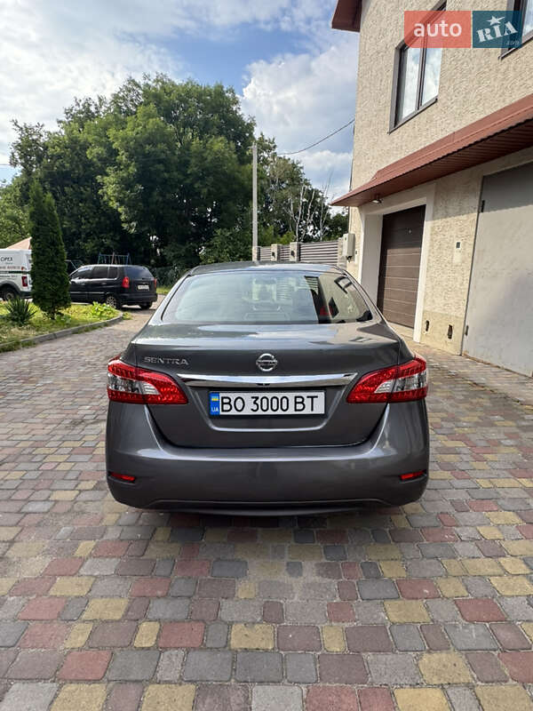 Седан Nissan Sentra 2015 в Тернополі