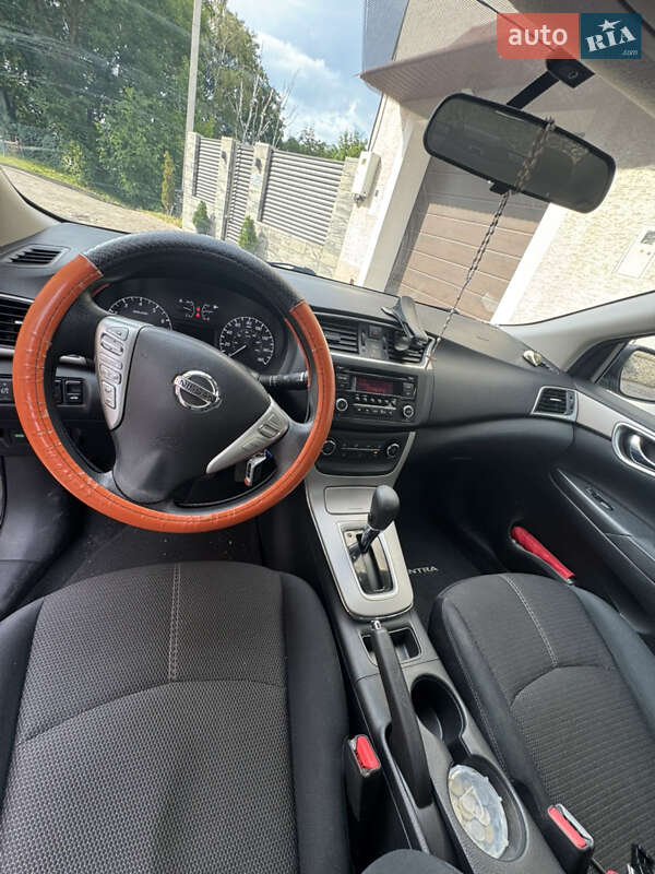 Седан Nissan Sentra 2015 в Тернополі