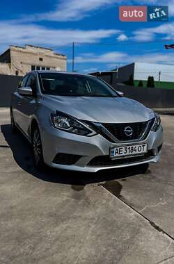 Седан Nissan Sentra 2017 в Дніпрі