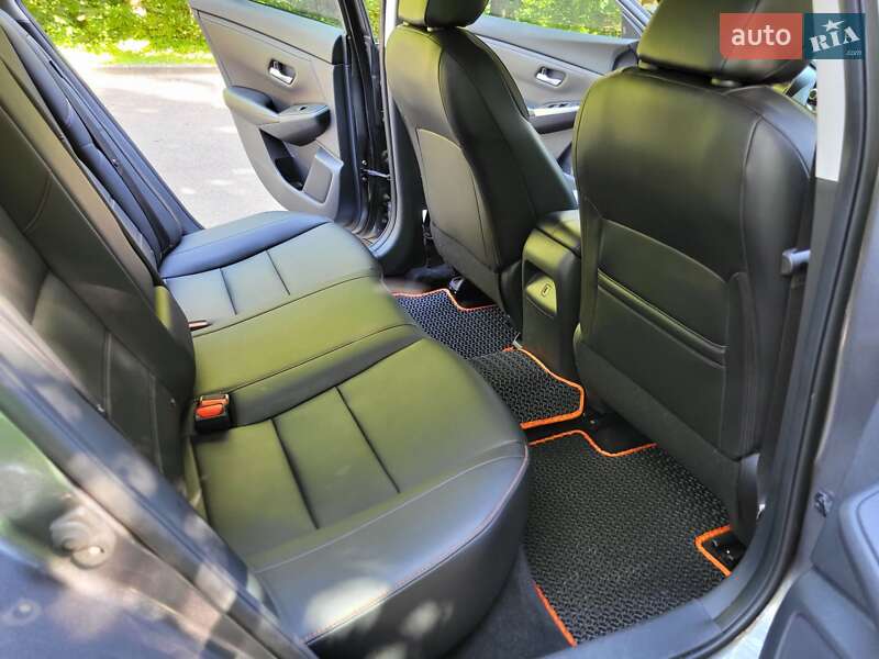 Седан Nissan Sentra 2021 в Житомирі