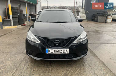 Седан Nissan Sentra 2018 в Дніпрі
