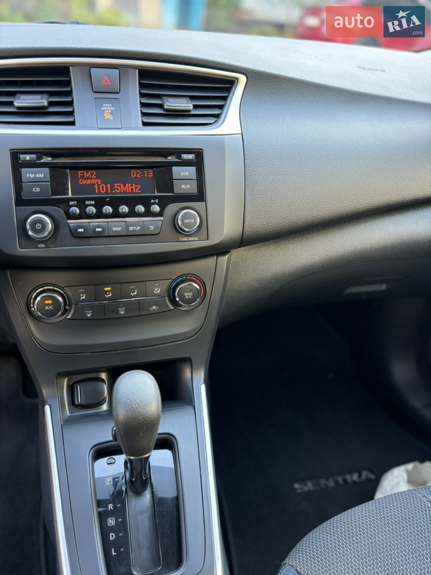 2017 Nissan Sentra - мініатюра 13