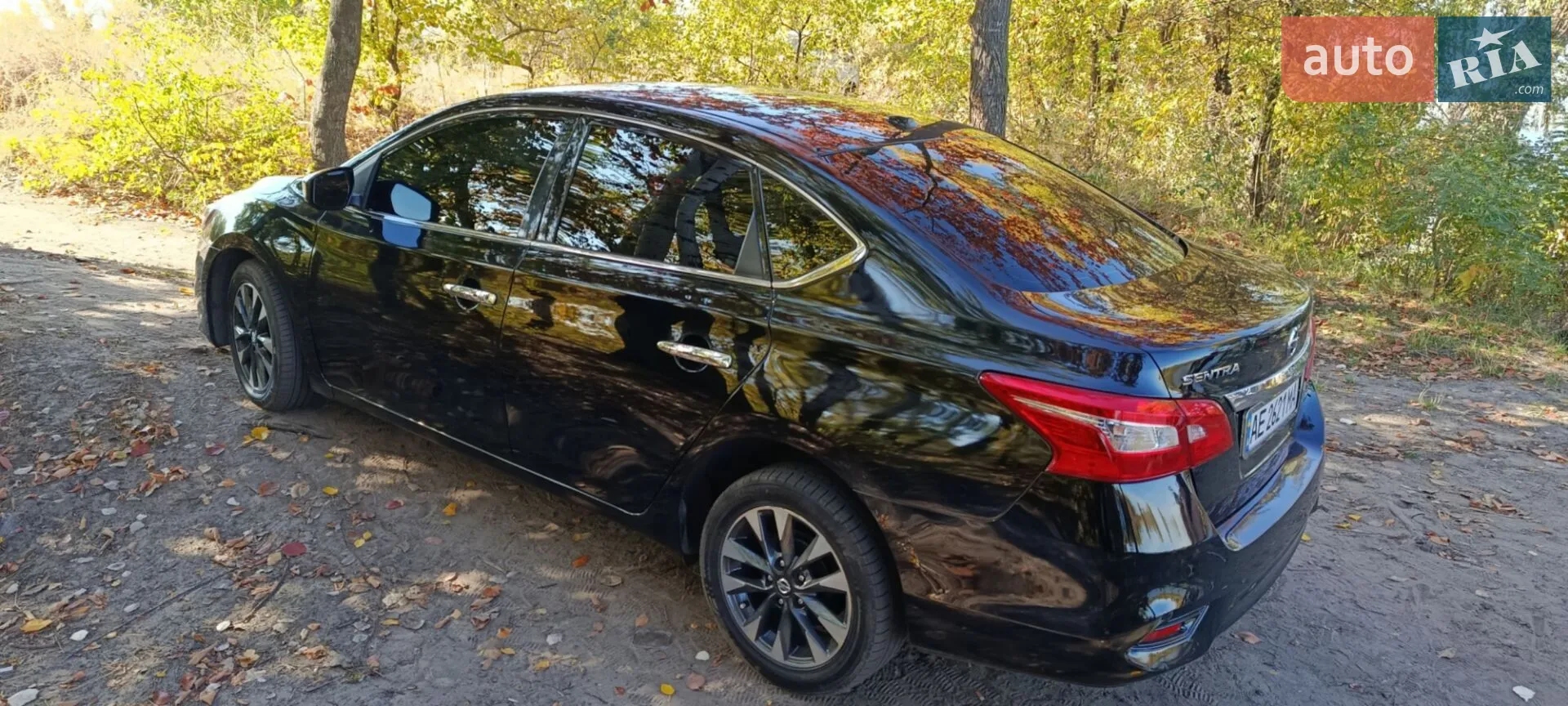2017 Nissan Sentra - мініатюра 11
