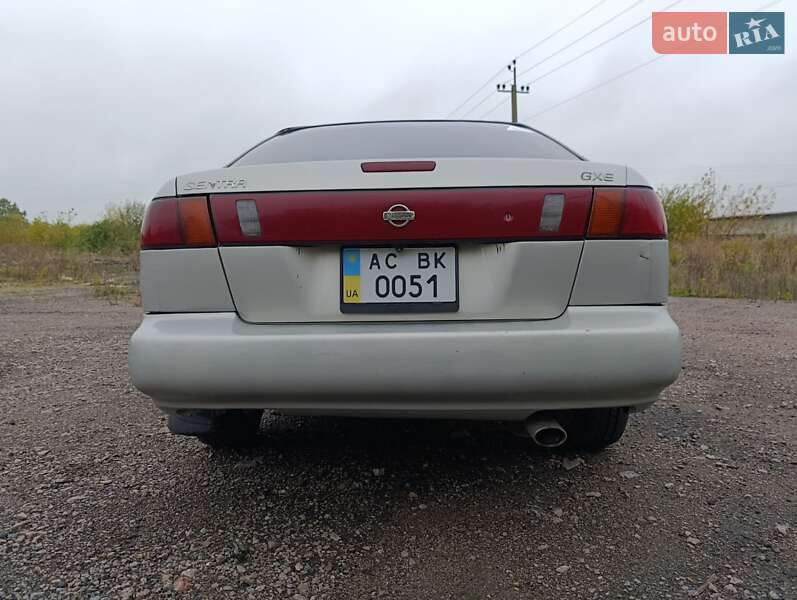 Седан Nissan Sentra 1996 в Ковеле