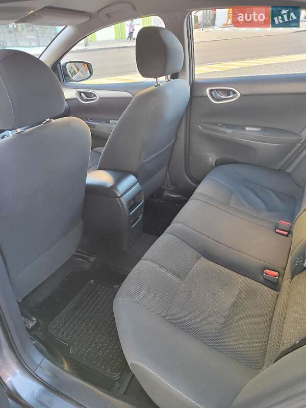 Седан Nissan Sentra 2015 в Днепре